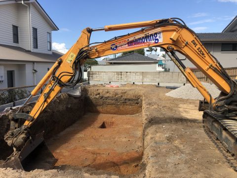 Herbies Earthmoving: Plant Hire Brisbane